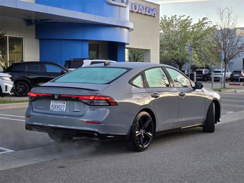 Used 2023 Honda Accord Sport image 4