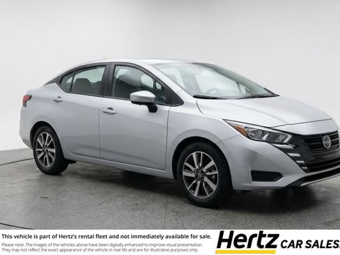 Used 2025 Nissan Versa SV FWD image 1