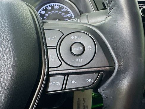 Used 2021 Toyota Camry SE image 23