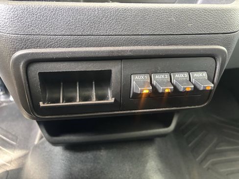 Used 2019 Ford Transit 350 156 DRW RWD image 19