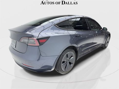 Used 2023 Tesla Model 3 Standard Range image 9