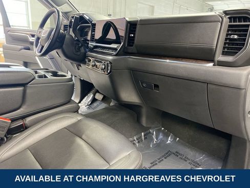 Certified 2025 GMC Sierra 1500 SLT image 37