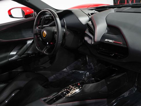 Used 2022 Ferrari SF90 Stradale AWD/4WD image 18