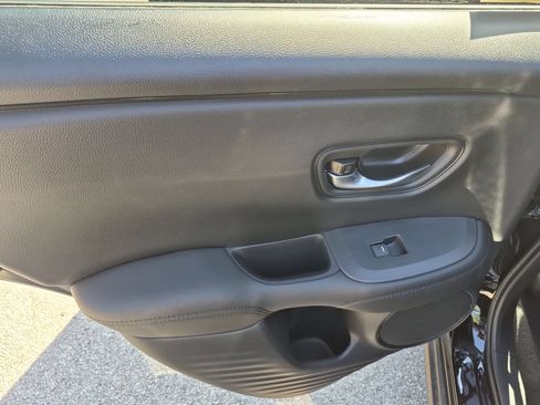 Certified 2026 Honda HR-V LX image 15
