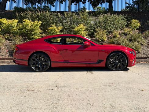 Used 2024 Bentley Continental GT V8 image 4