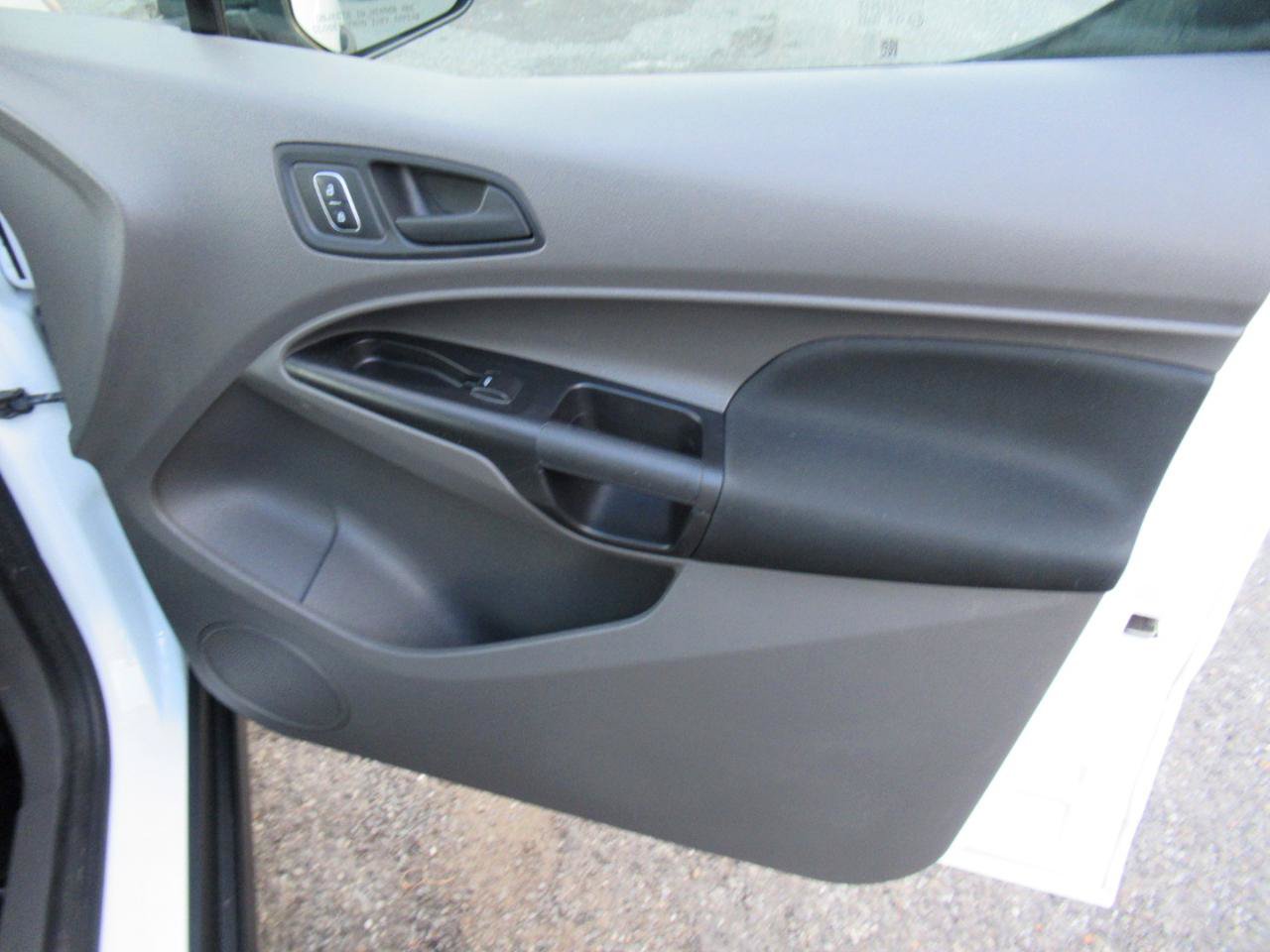Used 2020 Ford Transit Connect XL FWD image 22