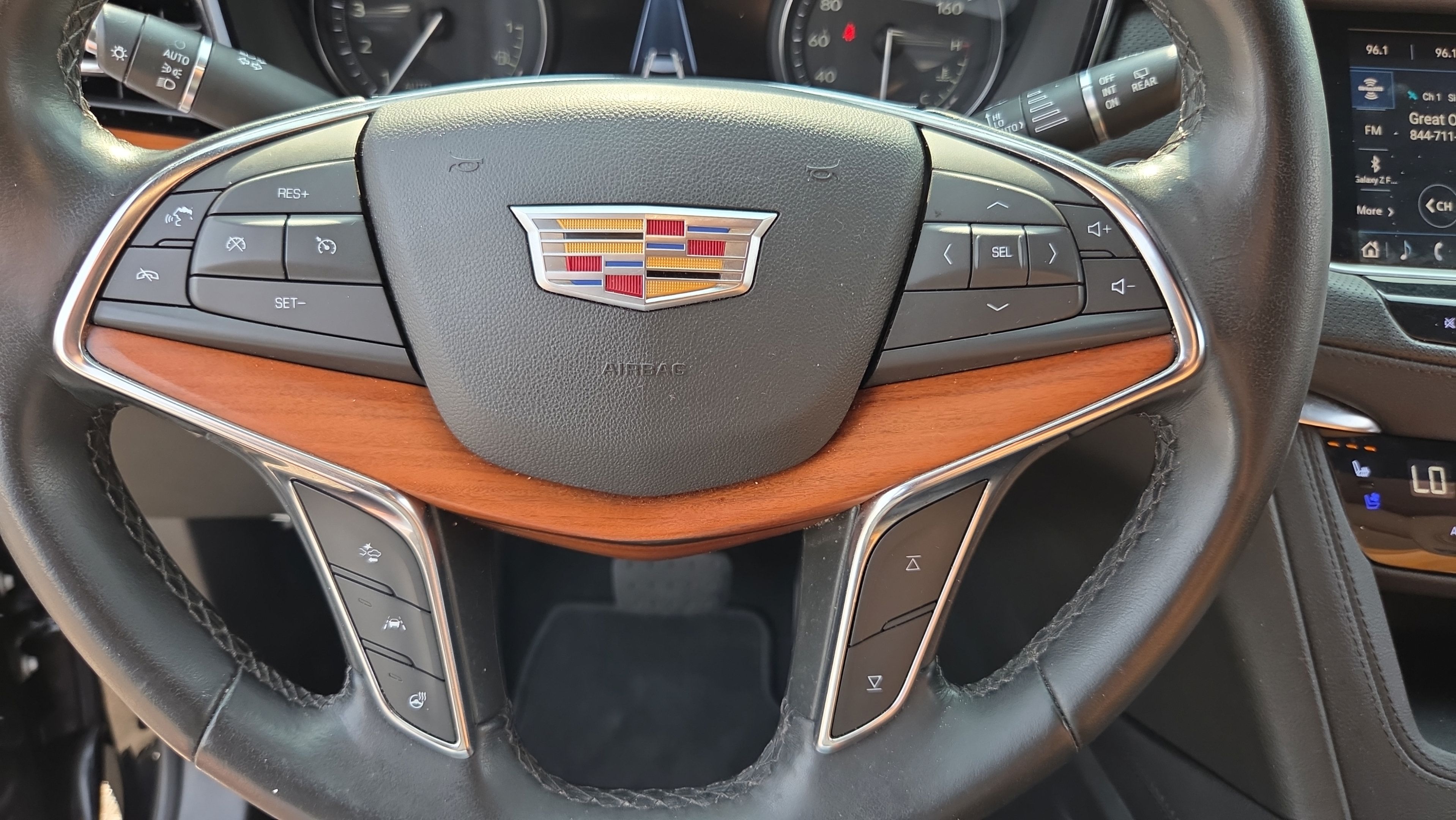 Used 2021 Cadillac XT5 Premium Luxury FWD image 24
