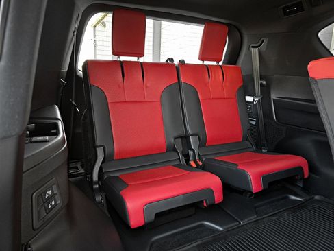 Used 2023 Lexus LX 600 F Sport AWD/4WD image 7