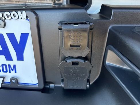 Used 2025 RAM 3500 Laramie image 23