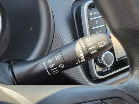 Used 2019 Nissan Kicks S FWD image 17