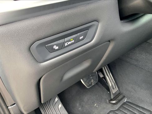 New 2026 BMW X5 xDrive40i AWD/4WD image 18
