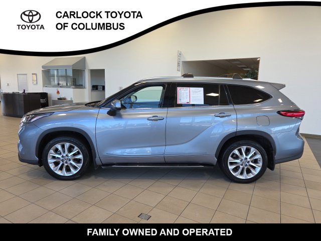 Used 2021 Toyota Highlander Limited AWD/4WD image 1
