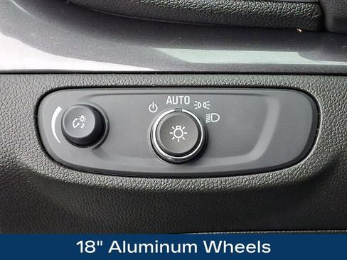 Used 2022 Buick Encore Preferred w/ Safety Package image 27