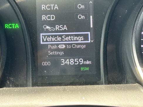 Used 2024 Toyota Camry SE FWD image 28