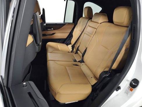 Used 2023 Lexus LX 600 4WD w/ Appearance Package image 37