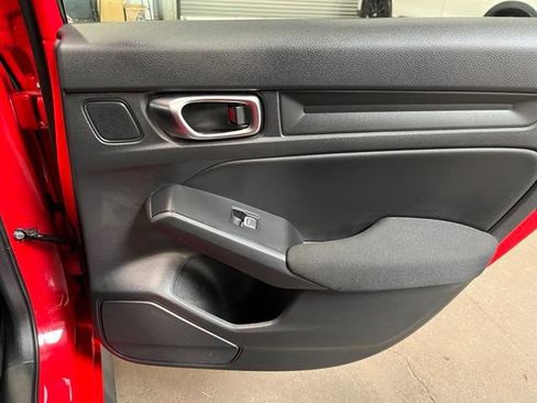 Used 2025 Honda Civic Sport image 13