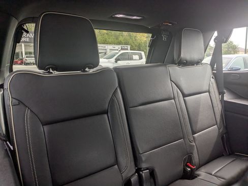 Used 2024 Chevrolet Tahoe Premier image 28