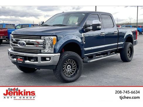 Used 2017 Ford F350 Lariat w/ Chrome Package image 1