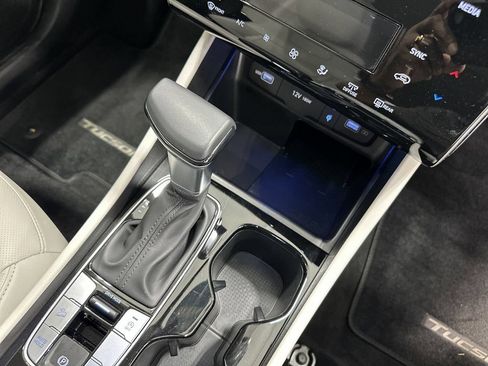 Certified 2024 Hyundai Tucson SEL w/ Convenience Package FWD image 21
