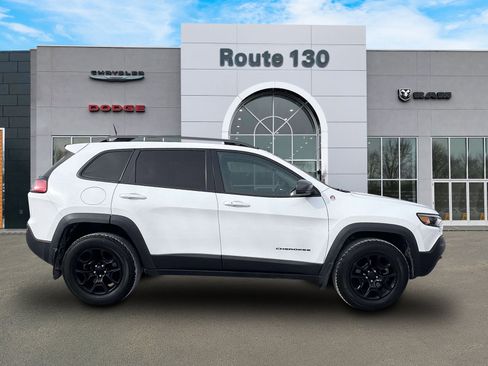 Used 2021 Jeep Cherokee Trailhawk w/ Trailer Tow Group image 5