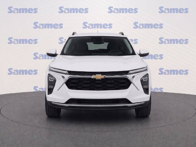 Used 2025 Chevrolet Trax LT w/ Driver Confidence Package FWD image 5