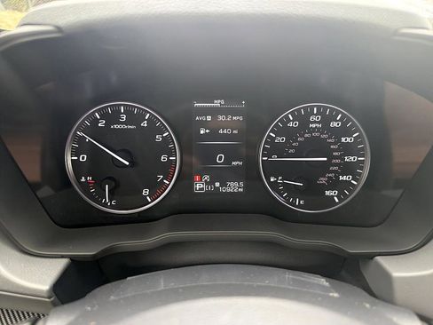 Used 2024 Subaru Crosstrek 2.0i Premium image 16