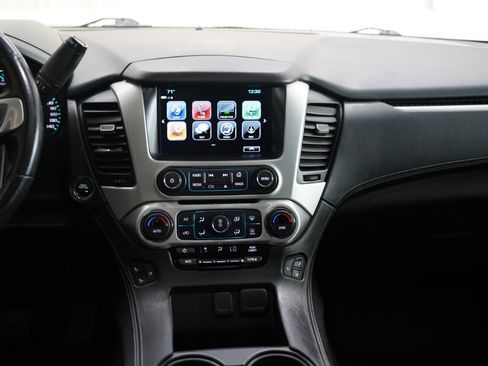 Used 2019 GMC Yukon XL SLT image 16