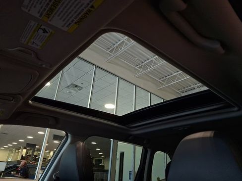 Certified 2023 Subaru Forester Touring AWD/4WD image 14