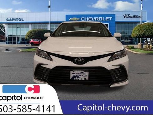 Used 2024 Toyota Camry LE image 8