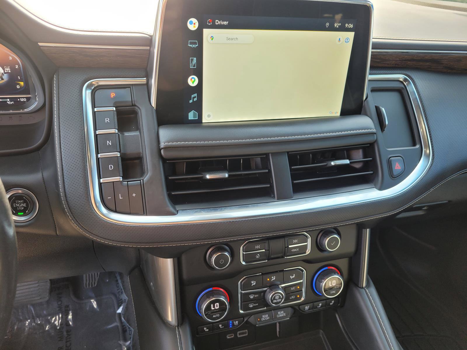 Used 2022 Chevrolet Suburban Premier AWD/4WD image 26
