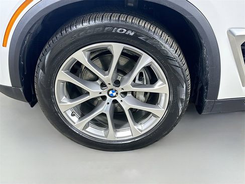 Used 2024 BMW X5 xDrive40i image 8