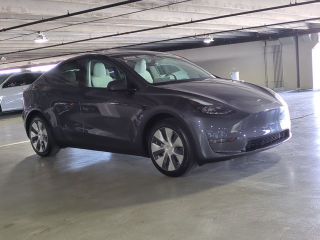 Used 2023 Tesla Model Y Long Range AWD/4WD image 3