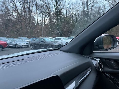 Used 2025 Chevrolet Equinox LT image 35