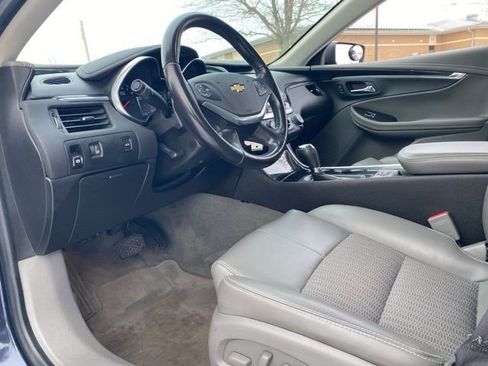 Used 2017 Chevrolet Impala LT image 18