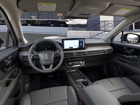 New 2026 Lincoln Corsair Reserve w/ Jet Appearance Package image 9