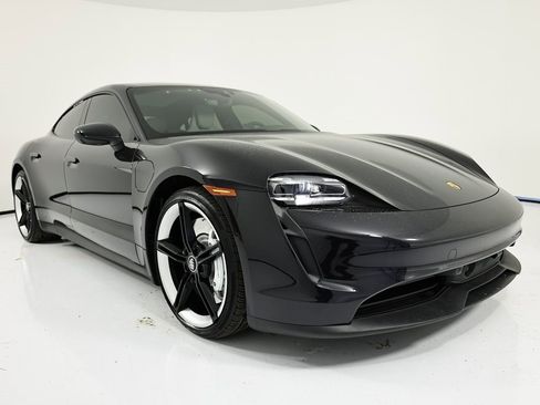 Certified 2024 Porsche Taycan image 9