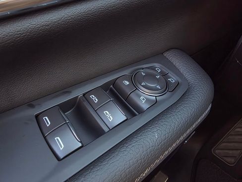 New 2026 GMC Yukon XL Denali w/ Sun & Power Step Package image 12