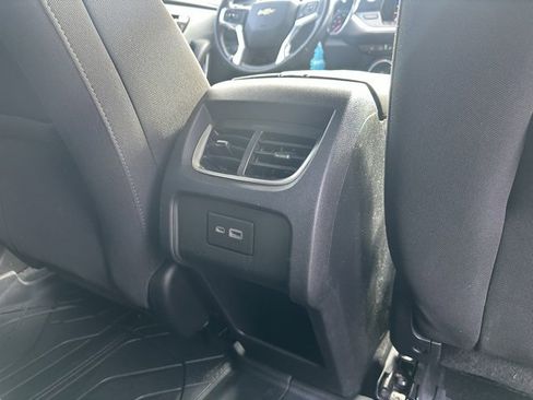 Used 2019 Chevrolet Blazer LT image 19