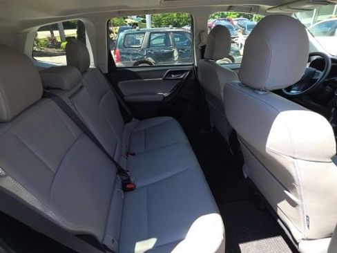 Used 2016 Subaru Forester 2.5i Touring AWD/4WD image 26