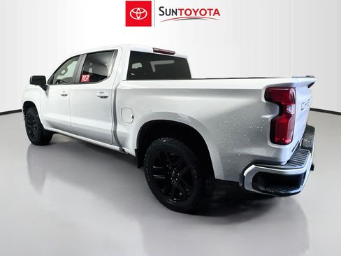 Used 2022 Chevrolet Silverado 1500 RST w/ LPO, Blackout Package AWD/4WD image 6