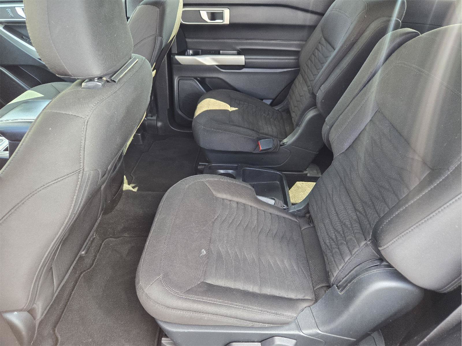 Used 2021 Ford Explorer XLT RWD image 28