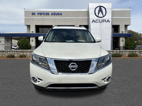 Used 2016 Nissan Pathfinder Platinum AWD/4WD image 2