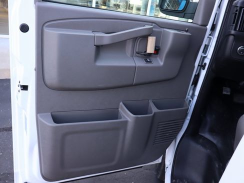 New 2025 Chevrolet Express 2500 Work Van w/ Driver Convenience Package image 5