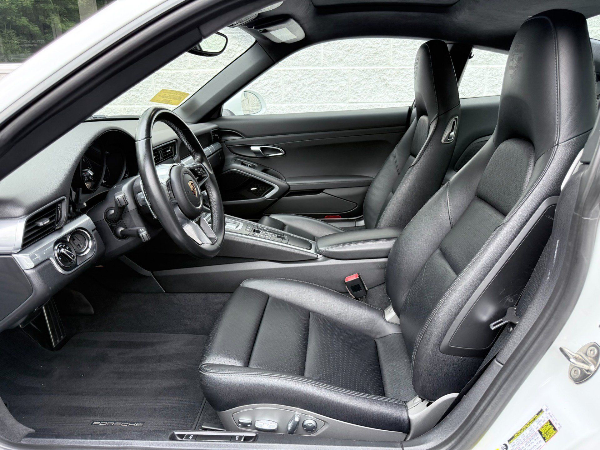 Used 2017 Porsche 911 Carrera 4 AWD/4WD image 26