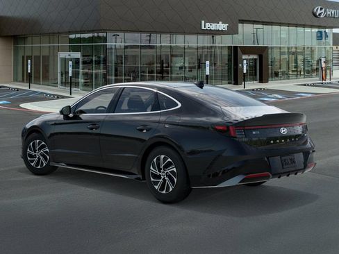 New 2026 Hyundai Sonata Blue FWD image 5