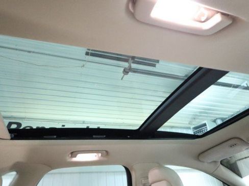 Used 2017 Lincoln MKC Reserve w/ Lincoln MKC Climate Package image 12