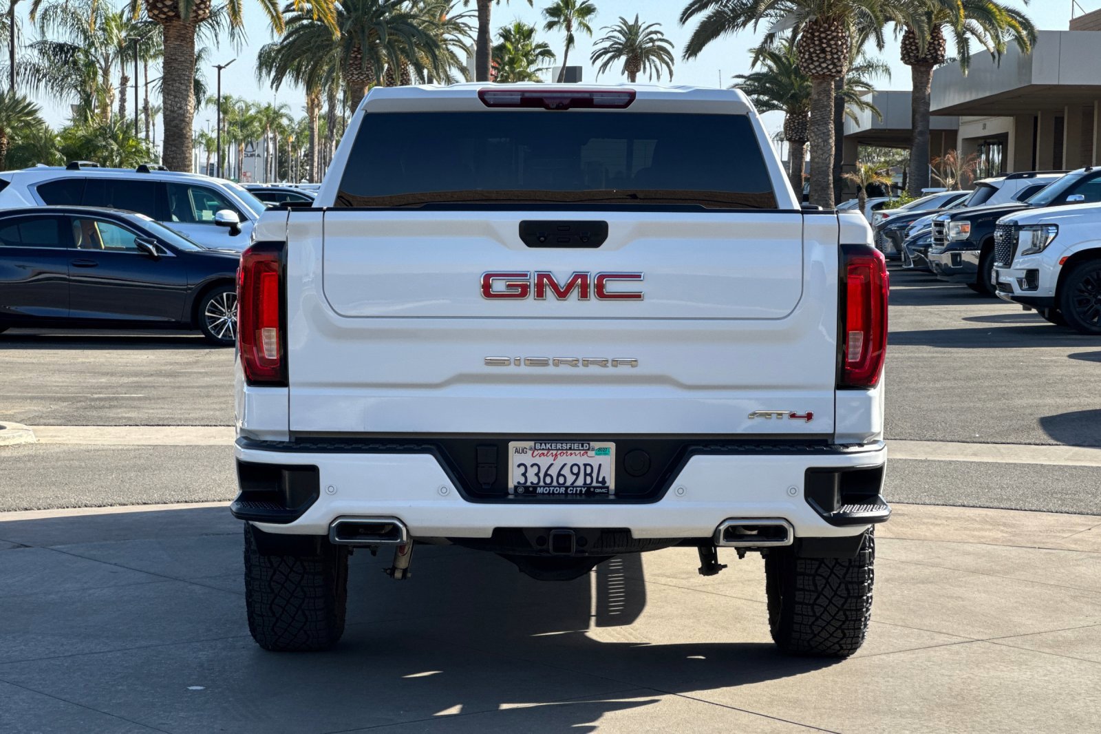Certified 2024 GMC Sierra 1500 AT4 w/ Technology Package AWD/4WD image 5