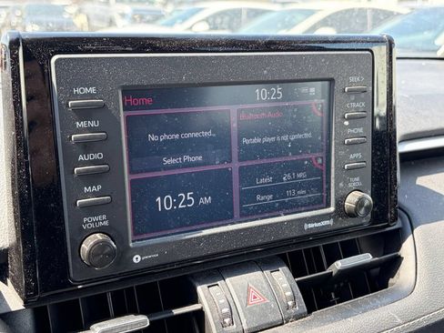 Used 2022 Toyota RAV4 XLE Premium FWD image 8