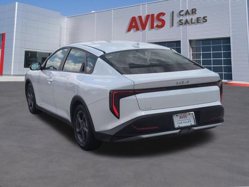 Used 2025 Kia K4 FWD image 9