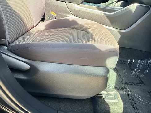 Used 2024 Toyota Highlander LE image 57